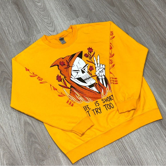 Gildan Grim Reaper
Graphic Sweatshirt — Men's L - Picture 2 of 6